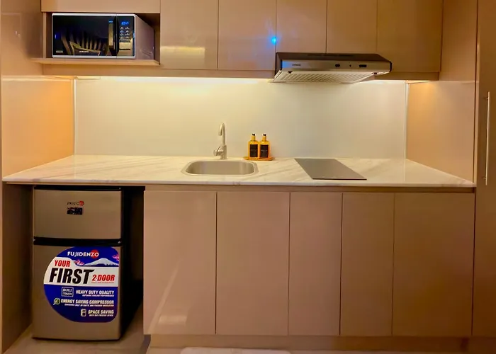 Luxury Cityview With Balcony & Free Parking Hotel apartamentowy